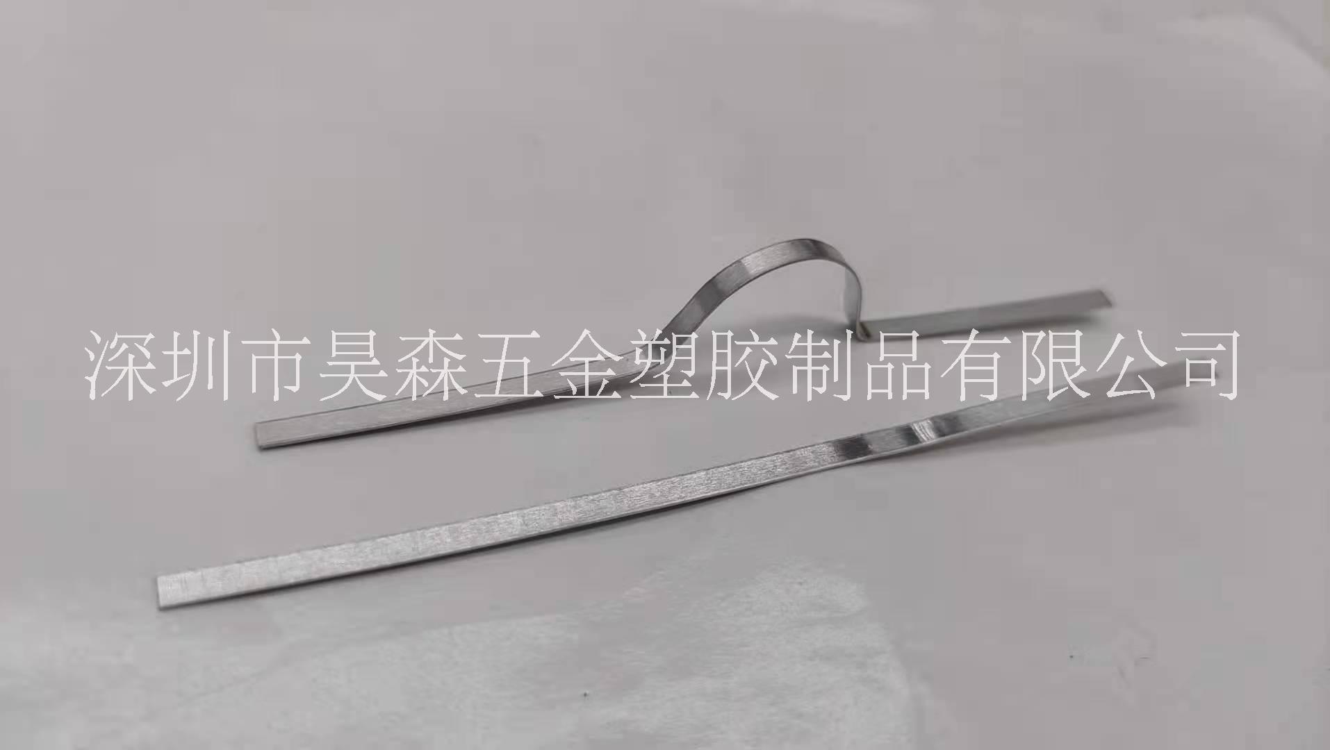 廣東單面帶膠鋁鼻梁條生產(chǎn)定制訂做廠家 口罩用單面帶膠鋁鼻梁條