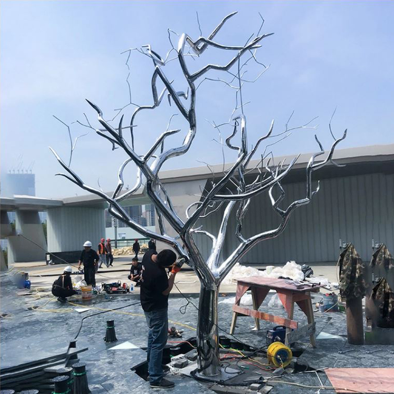 濟(jì)南定做戶外仿真樹藤景觀雕塑 不銹鋼鏡面金屬裝飾 園林造景抽象樹枝