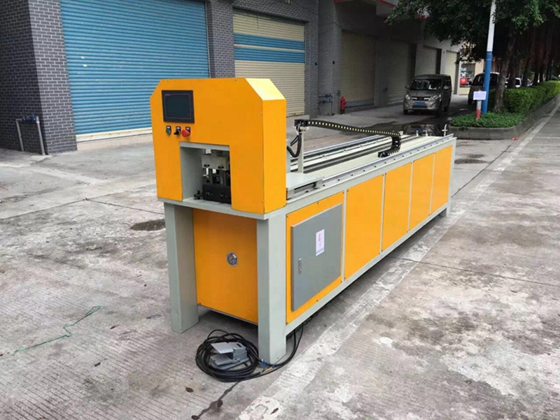 全自動數(shù)控槽鋼沖孔機(jī)H鋼工字鋼自動沖孔機(jī) 不銹鋼鐵管打孔機(jī)