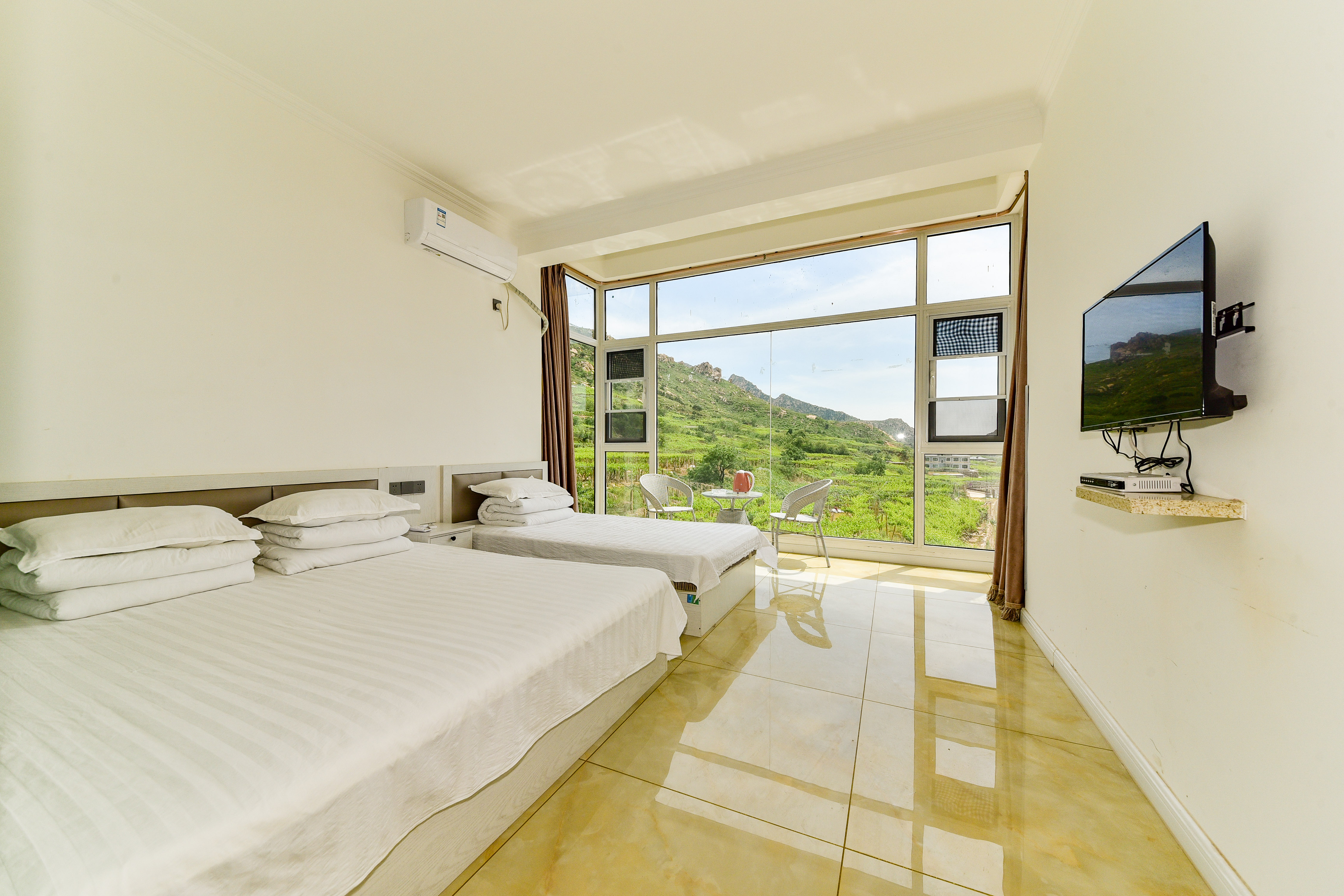 供應(yīng)黃金海岸住宿--昌黎葡萄溝山水人家農(nóng)家院