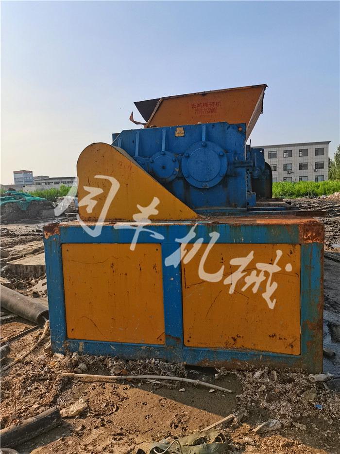 二手塑料瓶撕碎機(jī)800重型現(xiàn)貨處理7萬(wàn)