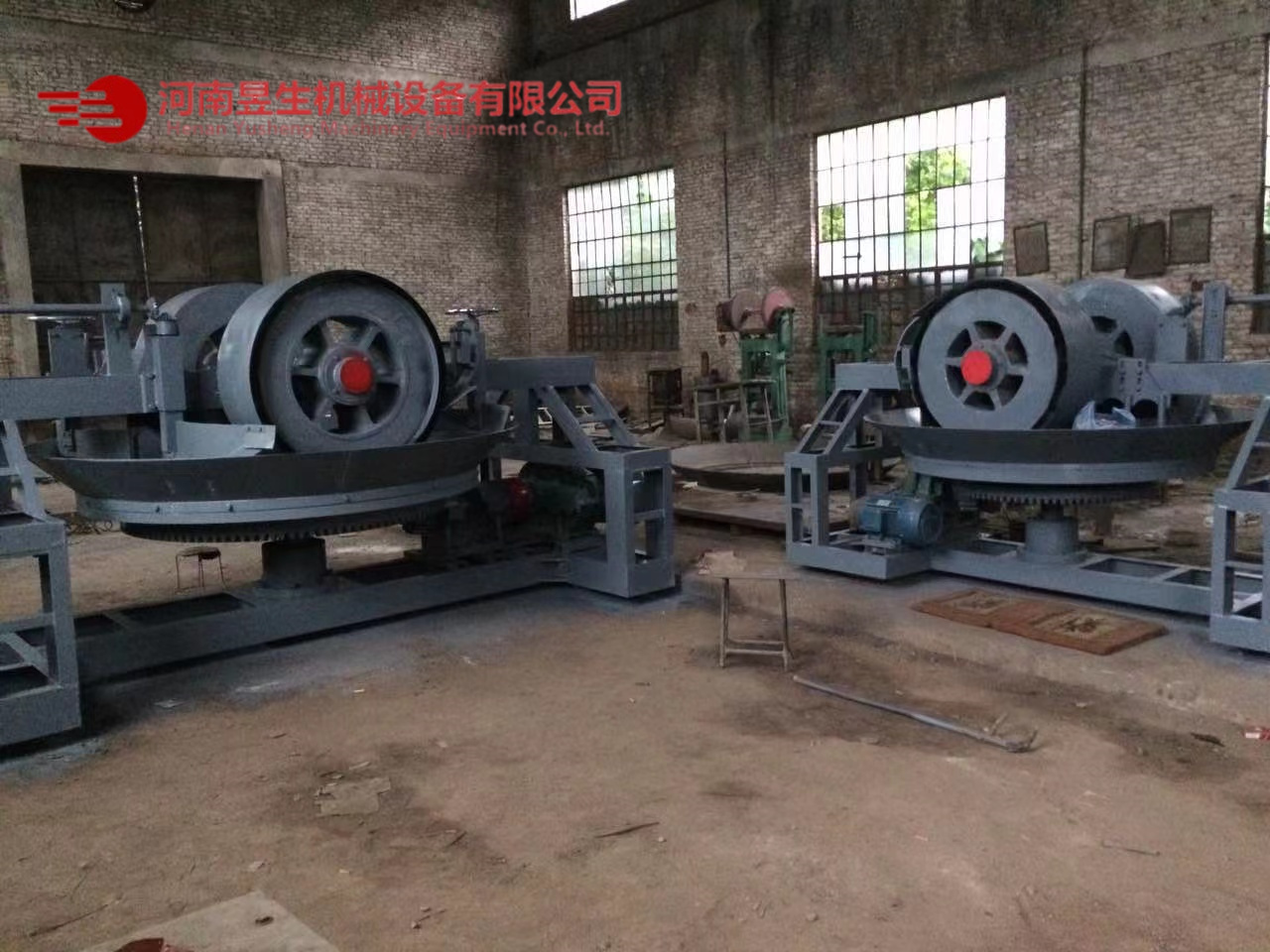 耐火磚生產(chǎn)加工設(shè)備 350型濕碾機(jī) 750型濕碾機(jī) 濕碾機(jī)生產(chǎn)廠家 *產(chǎn)品 值得信賴 耐火磚生產(chǎn)加工設(shè)備濕碾機(jī)