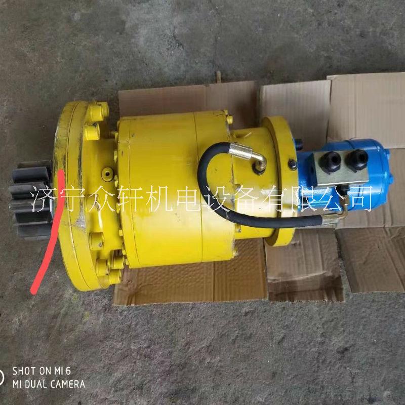 湖北隨州市12噸吊車配套立式回轉(zhuǎn)減速機(jī)帶內(nèi)置剎車液壓減速機(jī)