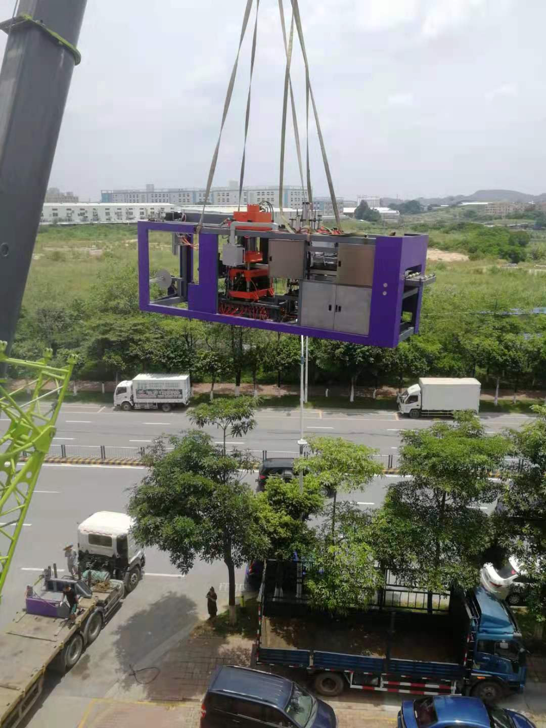 獅山大型機(jī)器移位 貨柜裝卸 吊車出租