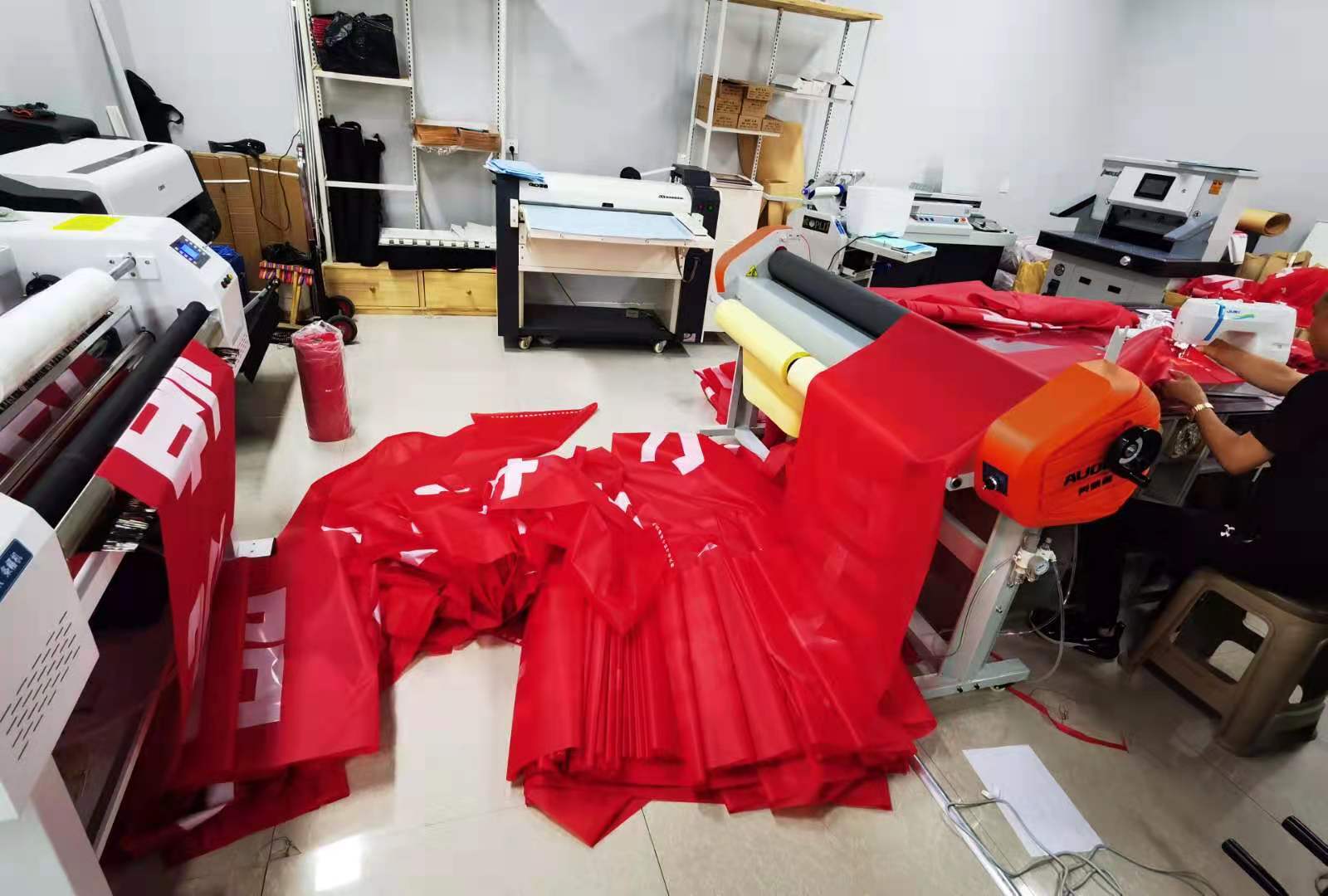 供應鄭州24小時標書裝訂、數(shù)碼彩打、工程圖紙、紅章藍圖打印