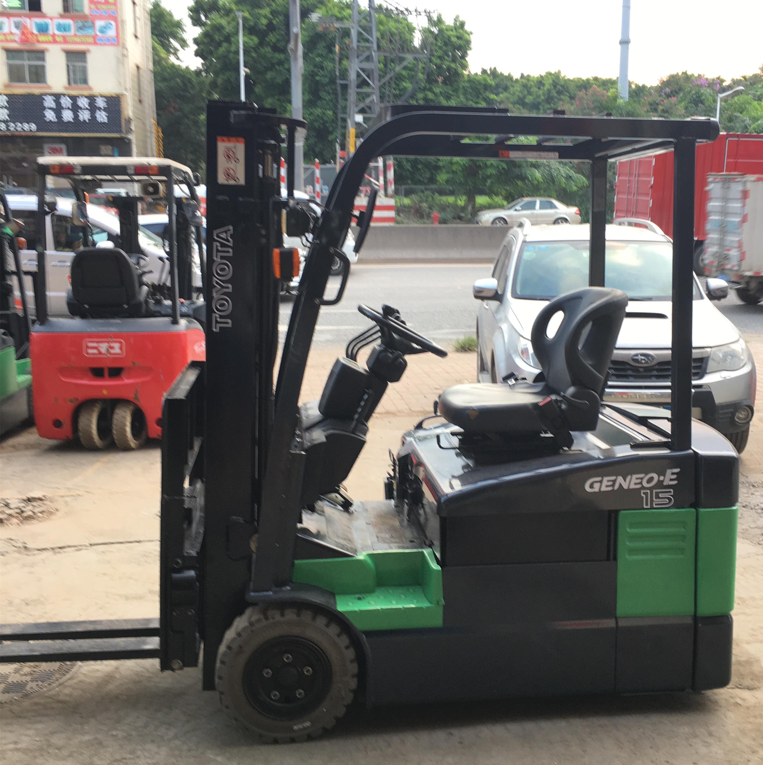 二手 1.5噸豐田三支點叉車出租