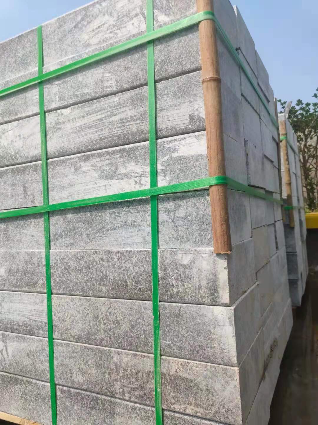 魯灰石材廠家 魯灰產(chǎn)地加工廠