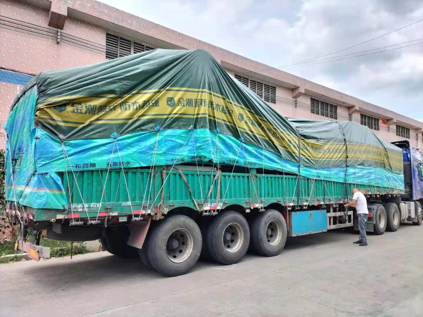 南通物流專線 整車零擔(dān) 危險(xiǎn)品運(yùn)輸公司   南通往新疆直達(dá)大件運(yùn)輸