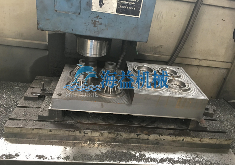 缸蓋模具廠商  缸蓋模具價(jià)格