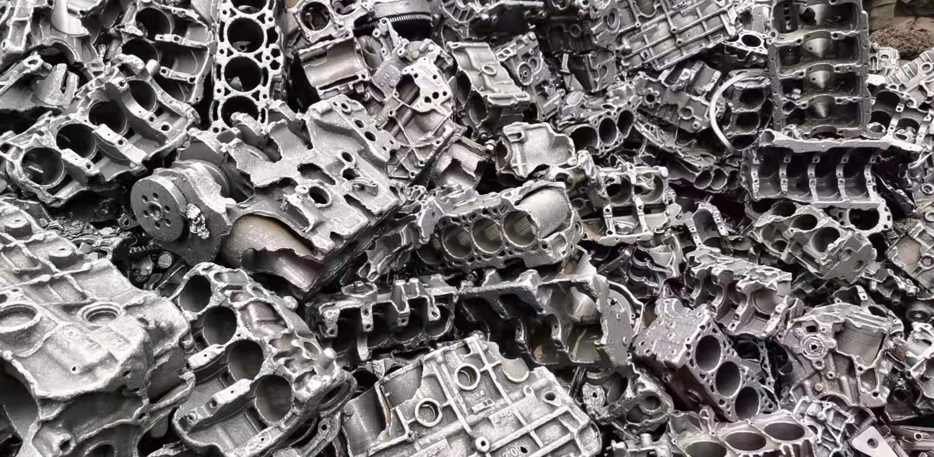 鑄造生鐵煉鋼生鐵生鐵發(fā)動(dòng)機(jī)破碎料 暖氣片破碎料紡織件發(fā)動(dòng)機(jī)破碎料 一級(jí)破碎料紡織件發(fā)動(dòng)機(jī)破碎料