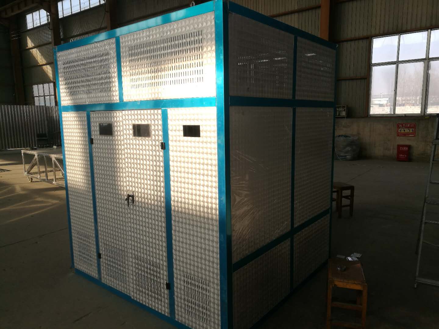 磨花鋁板及干變外殼哪家好