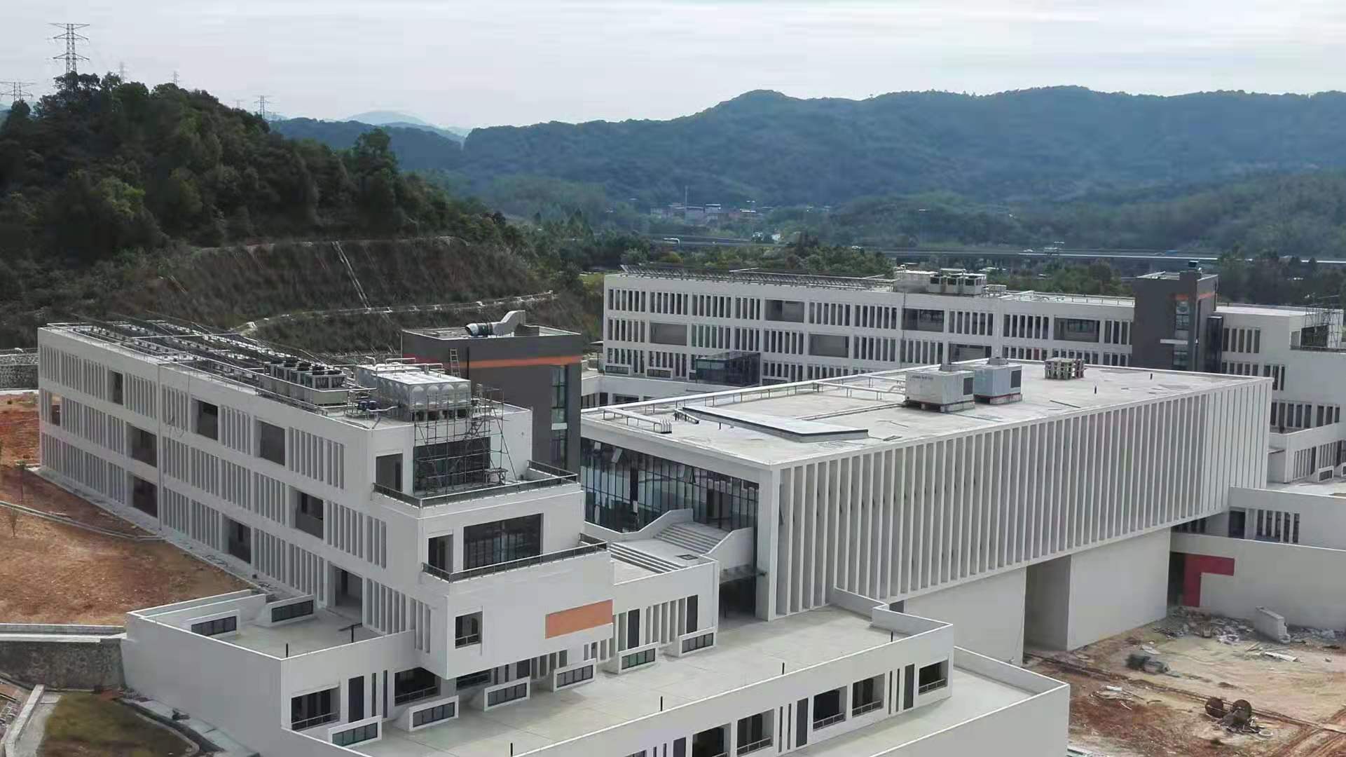 廣州太空能熱水工程施工 工業(yè)熱水工程一站式免費報價