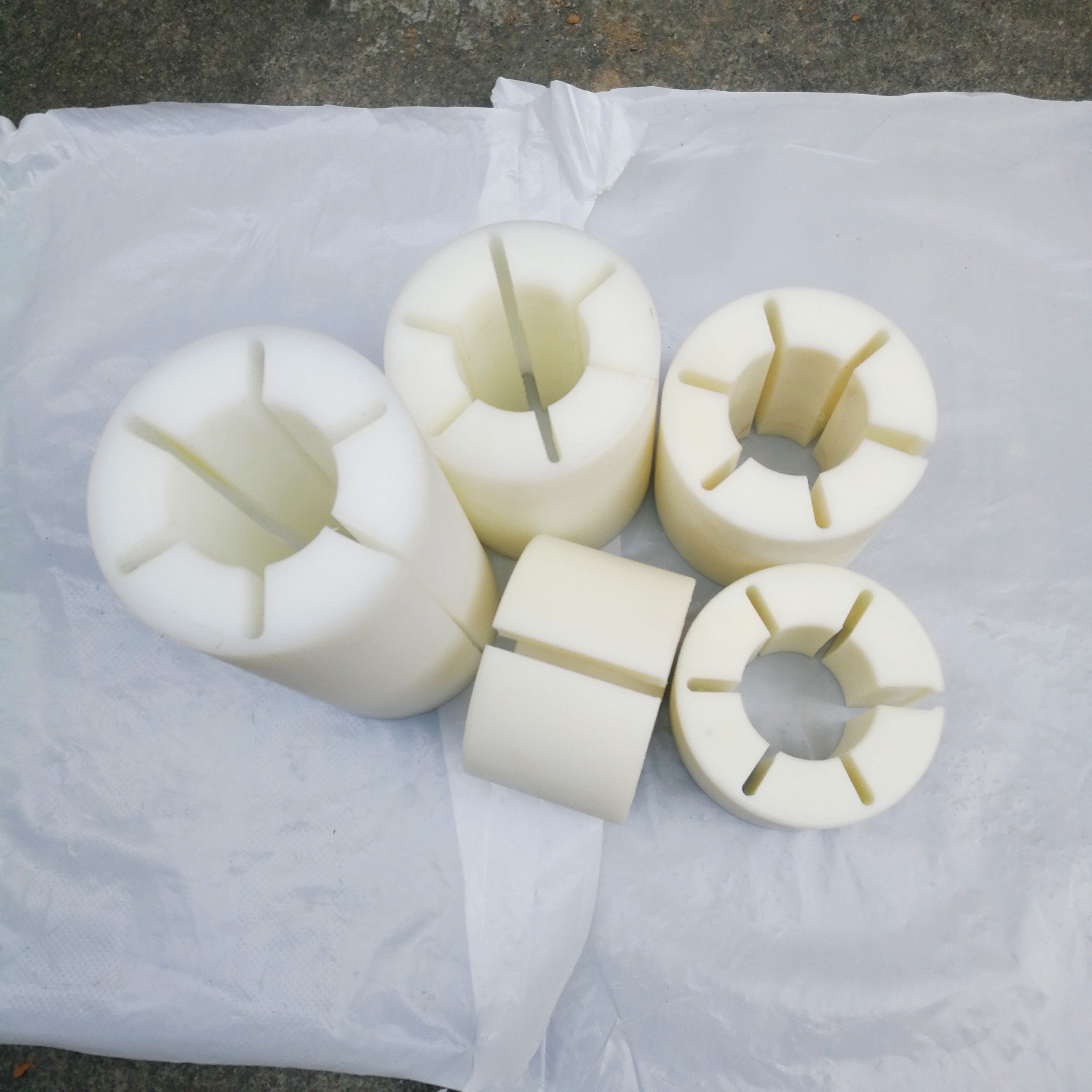 無錫批發(fā)6寸氣脹軸套廠商/膠帶自動分條機(jī)漲脹套出廠價(jià)價(jià)格