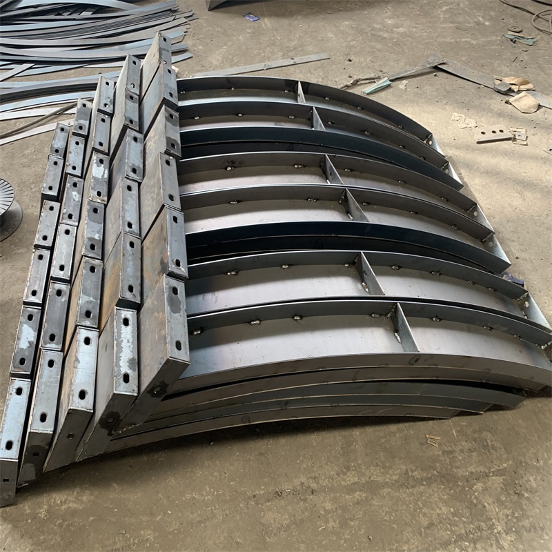 路基拱形骨架模具 拱形骨架護坡鐵模具 雪飛模具 大致介紹