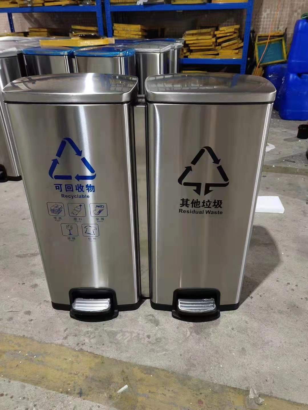 珠海戶外不銹鋼垃圾桶批發(fā)商 廠家供應不銹鋼垃圾桶