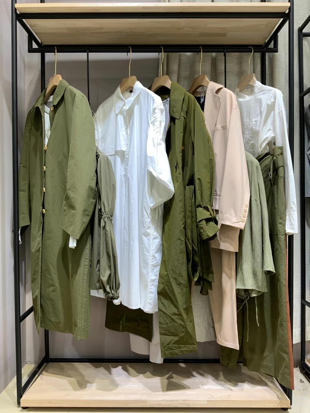 時(shí)尚休閑女裝未知未覺2021秋新款國(guó)內(nèi)一二線品牌剪標(biāo)撤柜女裝尾貨