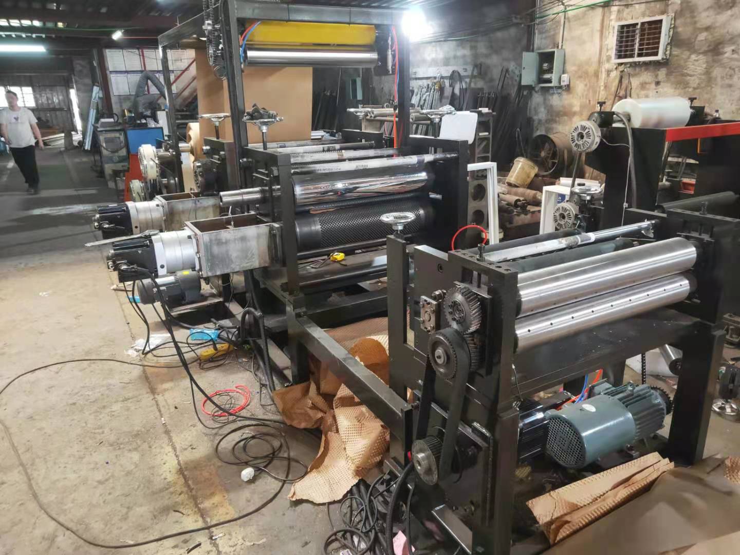 氣泡紙壓紋機(jī) 紙質(zhì)氣泡壓紋機(jī)