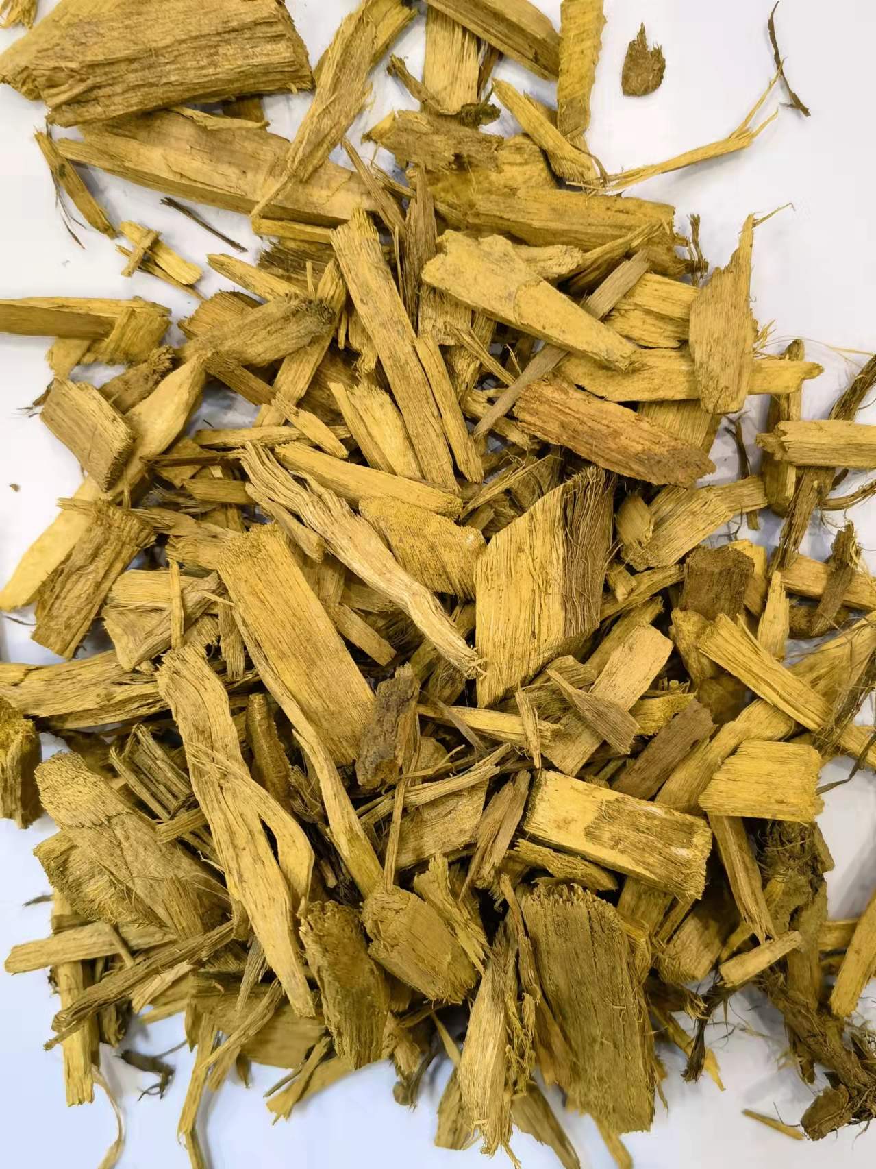 彩色木屑，彩色有機(jī)覆蓋物，綠化工程覆蓋