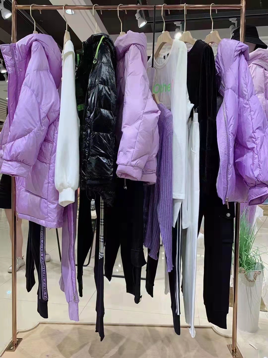 香港一二線品牌時風國際2021冬品牌折扣女裝尾貨一手貨源直銷