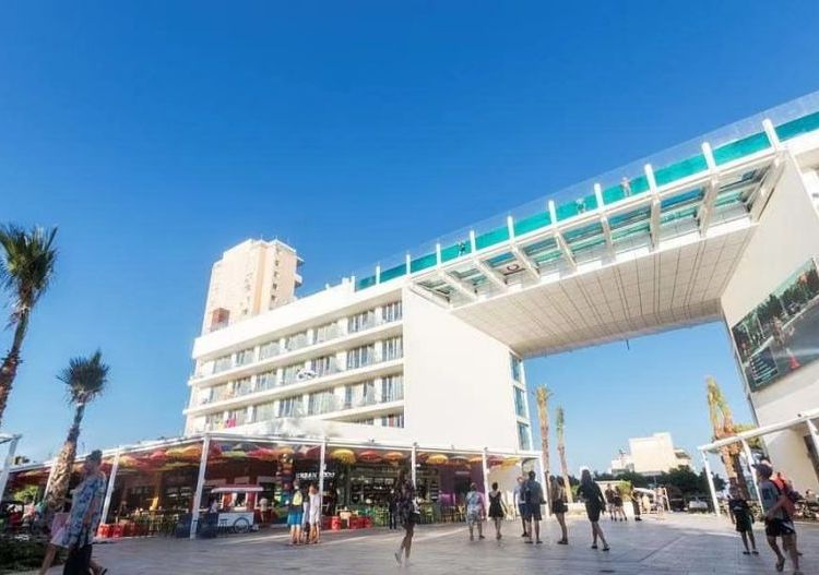 伯恩亞克力 酒店泳池亞克力擋板 廠家供應(yīng) 實力品牌