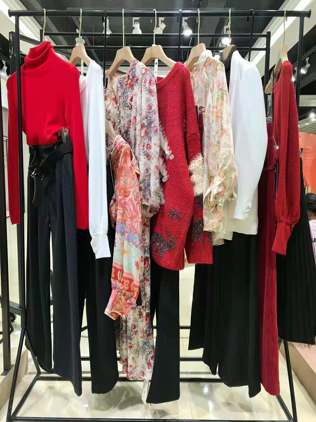 范.輕奢2021秋冬高 端專柜品牌折扣女裝商品走份批發(fā)價(jià)格
