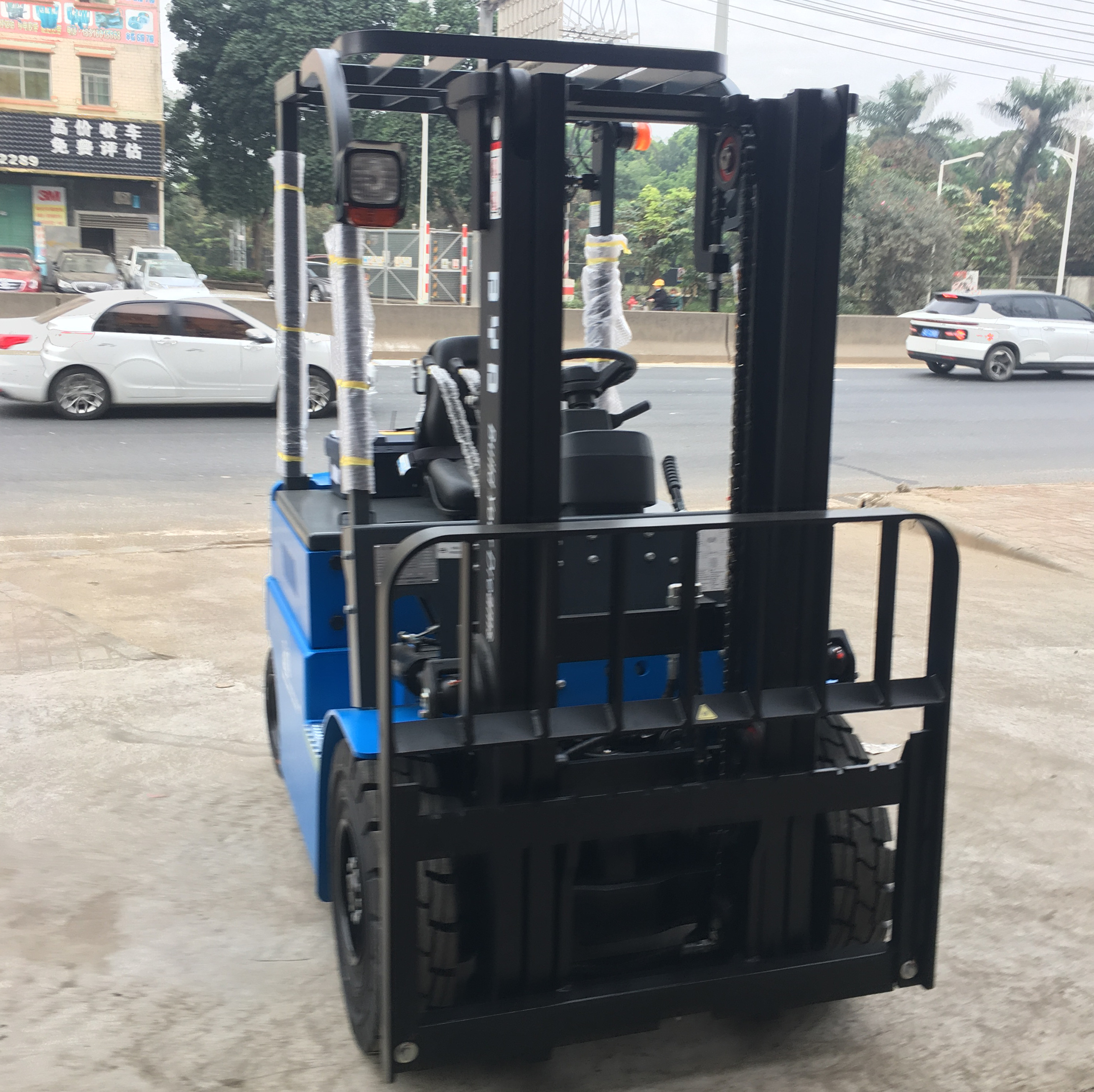 比亞迪叉車 3噸比亞迪叉車 3噸叉車 3噸鋰電叉車 比亞迪3噸叉車出售-出租-租賃-廣州市增城能行電動(dòng)叉車經(jīng)營部