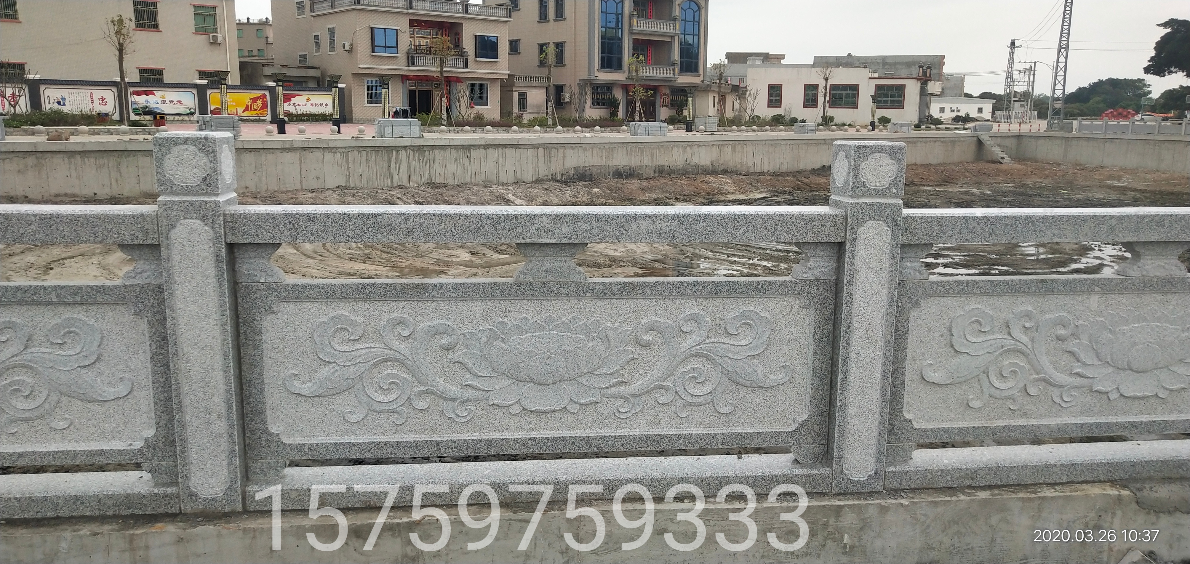 福建石材欄桿  河道石材護(hù)欄   石雕欄桿  芝麻白石欄桿 鏤空石材欄桿-億眾石業(yè)