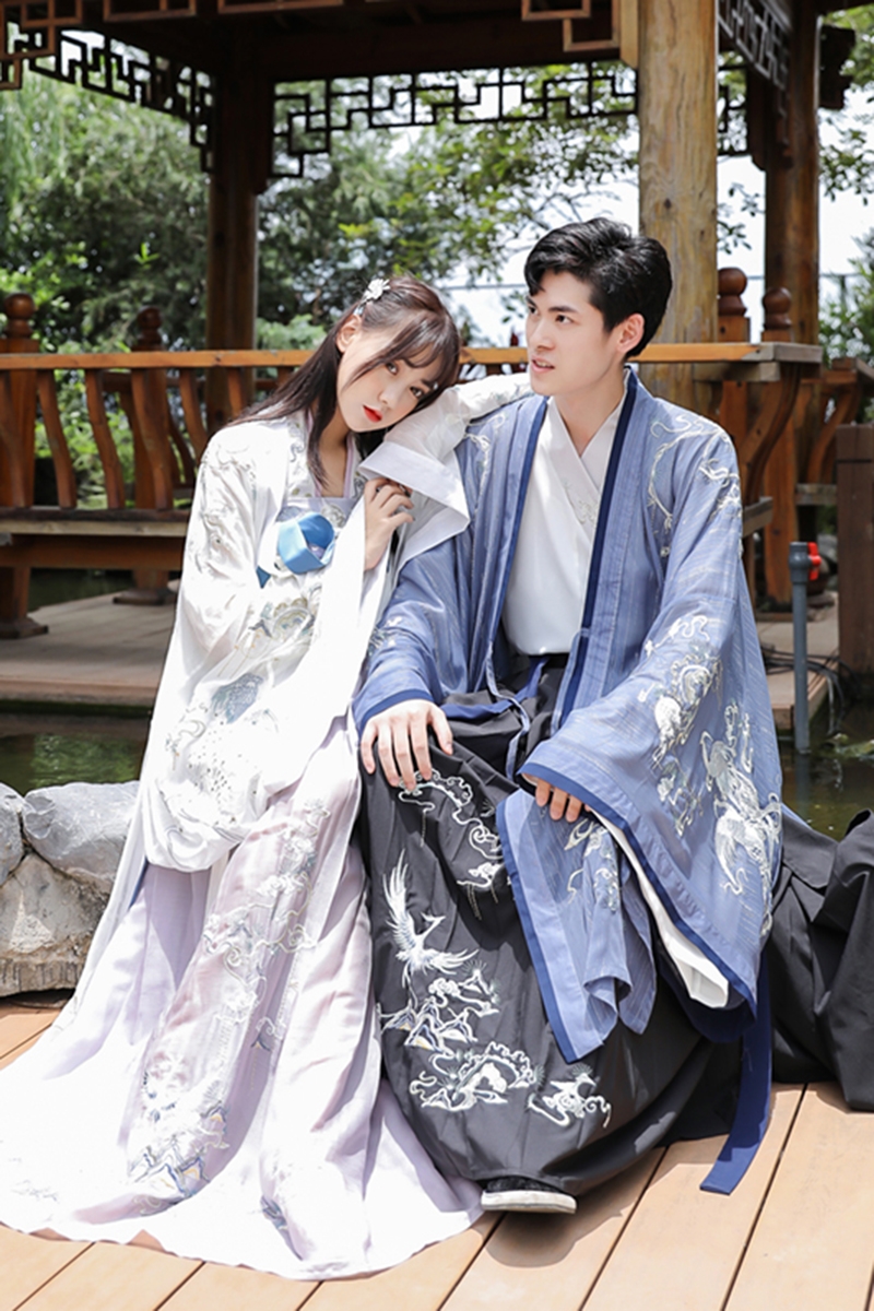 男士女士禮服、合唱服、民國(guó)服，古