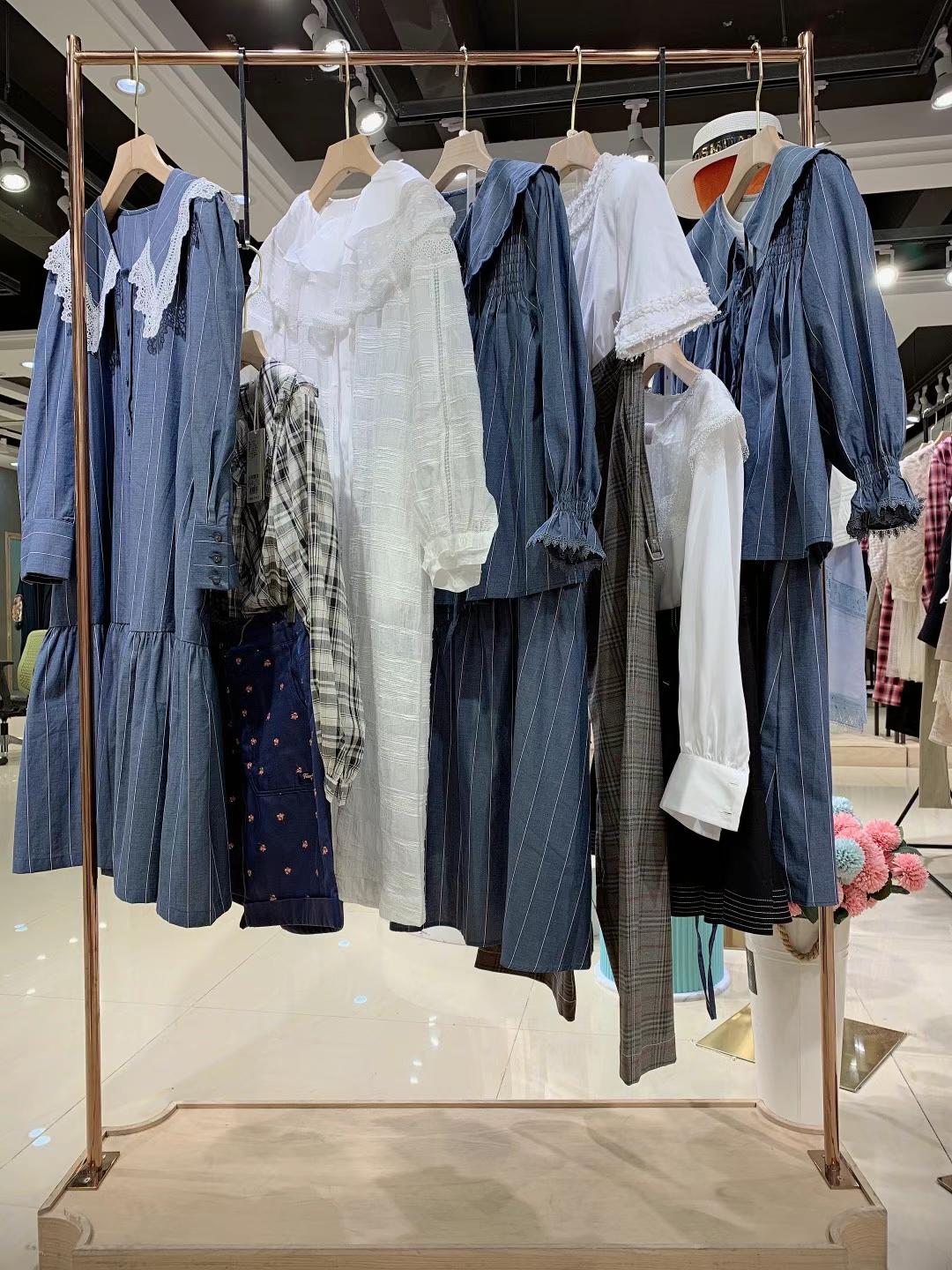 森女系裝芭依璐2021秋國(guó)內(nèi)一 線品牌折扣女裝尾貨庫(kù)存批發(fā)