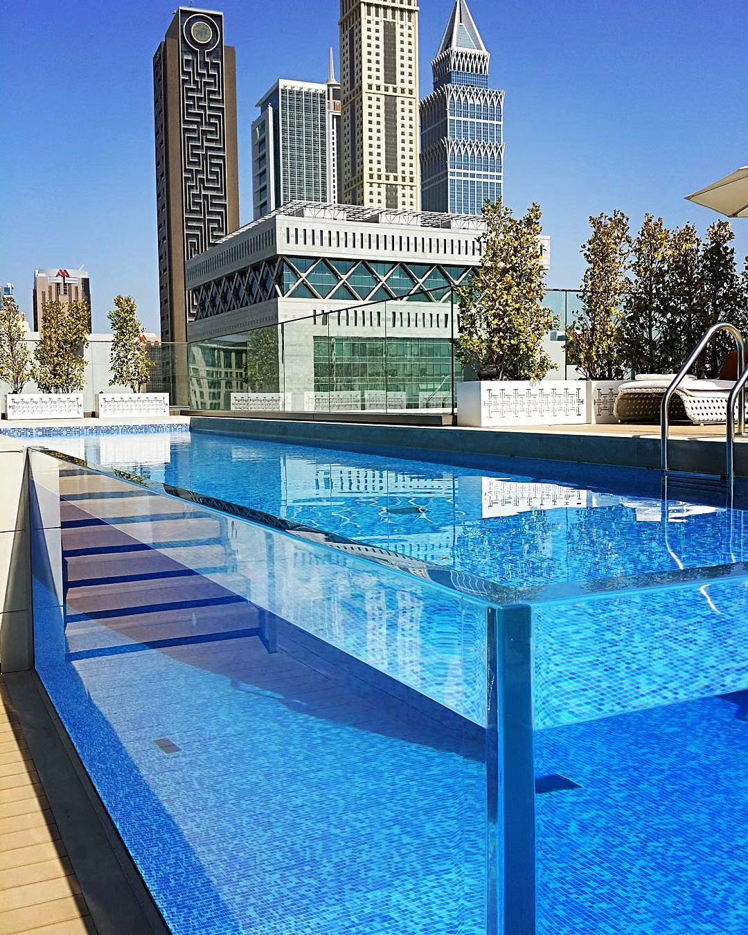 伯恩亞克力定制大型魚缸 貨源充足 廠家供應