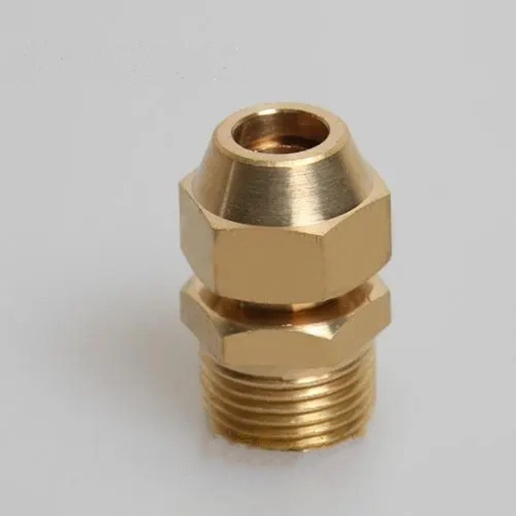 擴(kuò)口式管接頭生產(chǎn)廠家  擴(kuò)口式管接頭哪家好