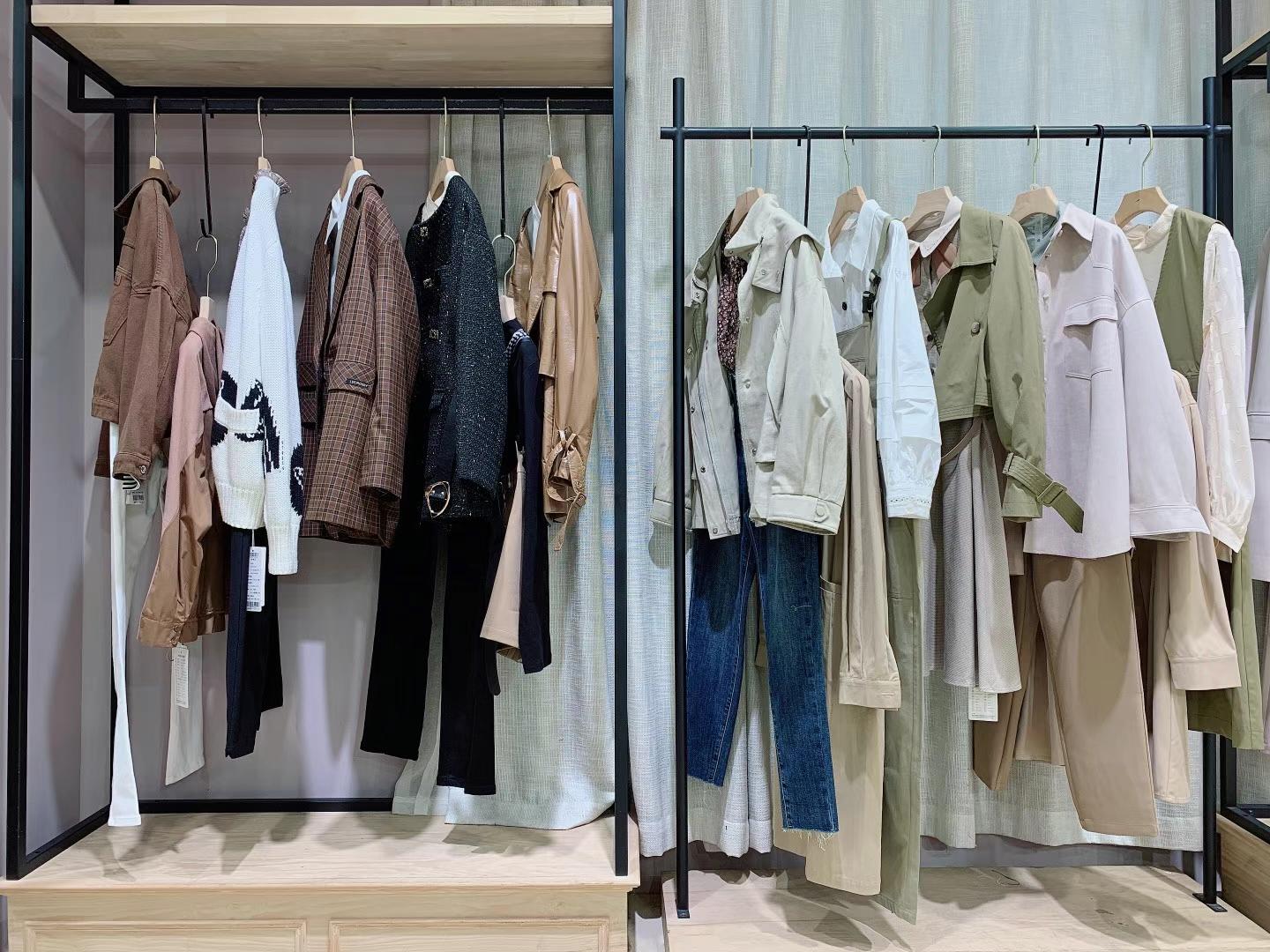 上海知 名品牌麗芮2022春品牌女裝折扣批發(fā)供應(yīng)商價(jià)格 直播貨源平臺(tái)批發(fā)