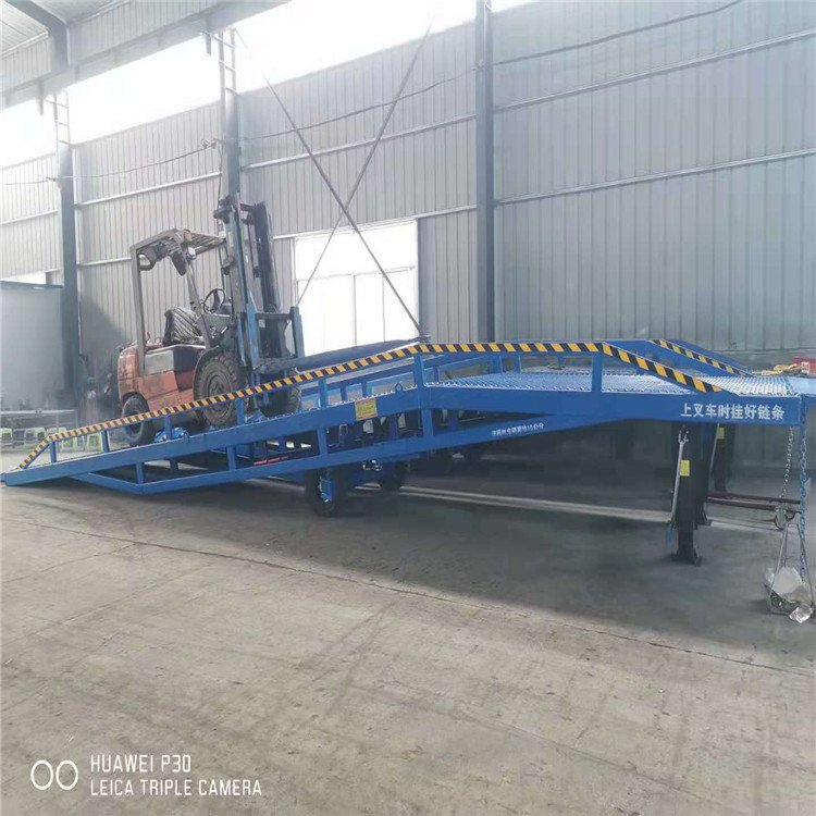 用途廣泛的 移動卸貨平臺 移動登車橋 集裝箱卸貨平臺 蓋亞機械直銷