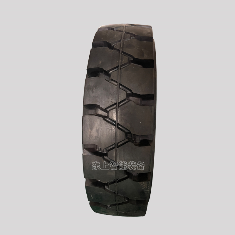 朝陽叉車輪胎4噸5噸后輪7.00-12叉車充氣實(shí)芯黑色輪胎