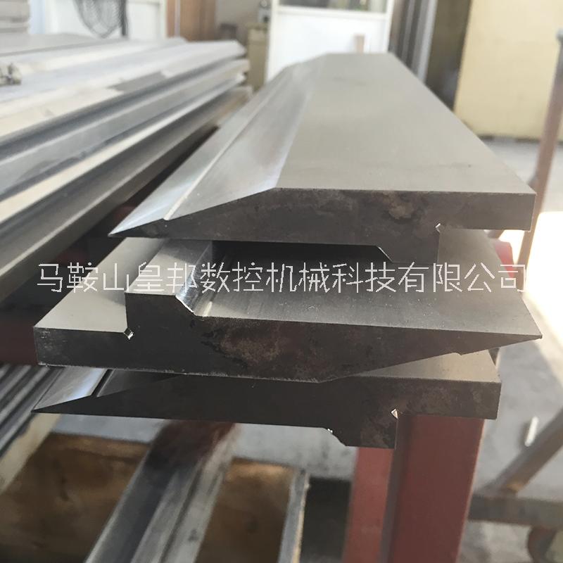 非標(biāo)折彎?rùn)C(jī)模具定制 折彎?rùn)C(jī)燈桿模具 折彎?rùn)C(jī)異型模具 折彎?rùn)C(jī)非標(biāo)模具定做