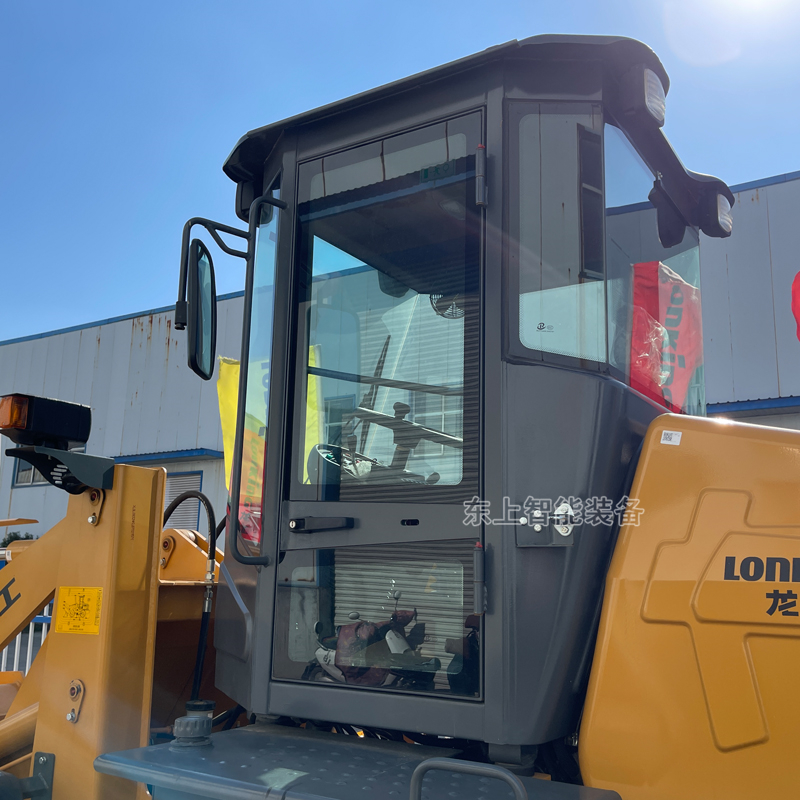 龍工裝載機(jī)駕駛室LG932N駕駛樓配件儀表臺儀表盤總成