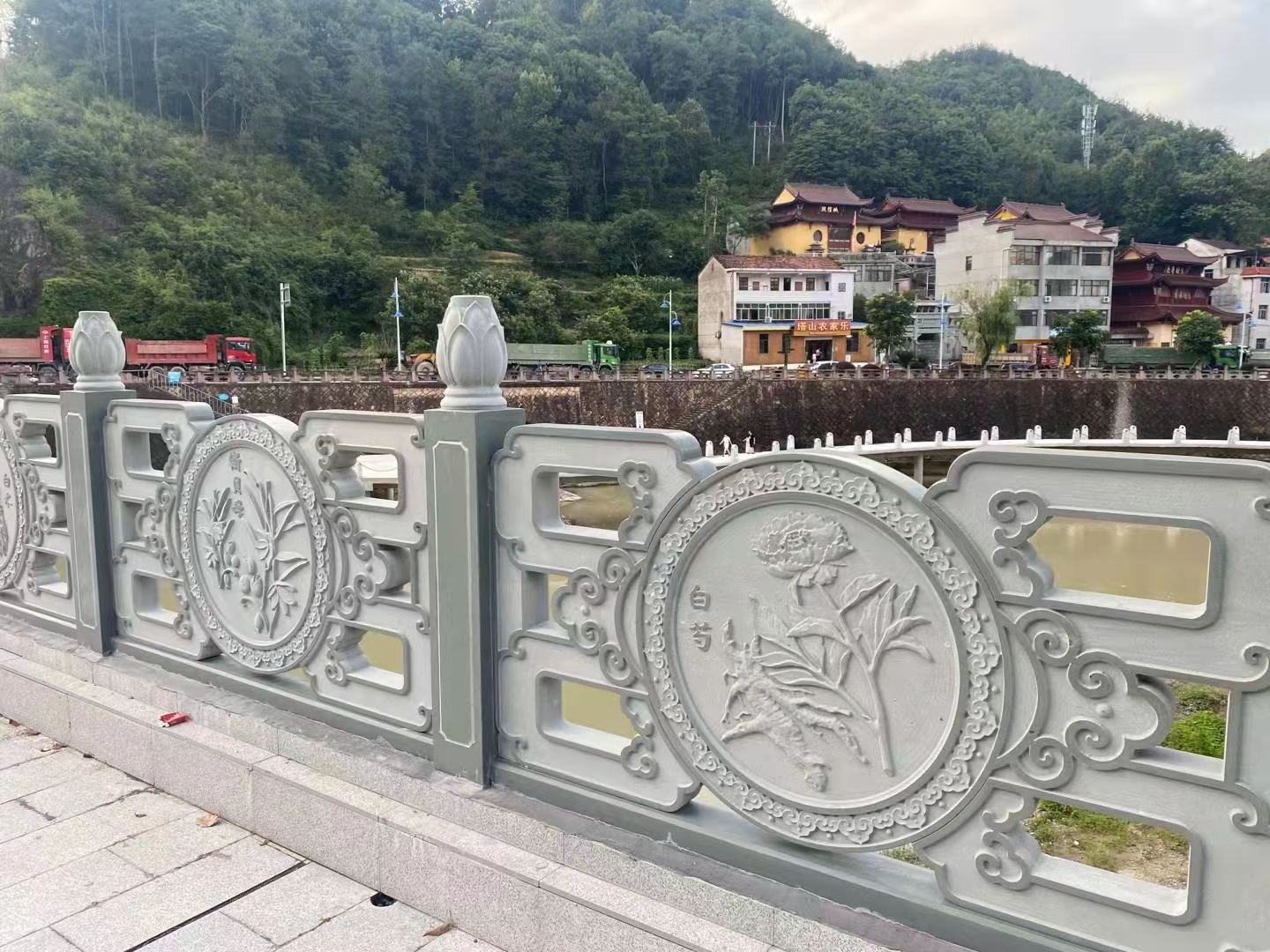 福建公園欄桿，公園欄桿廠家，公園欄桿批發(fā)價(jià)格（福建省南安市勝達(dá)石業(yè)有限公司）