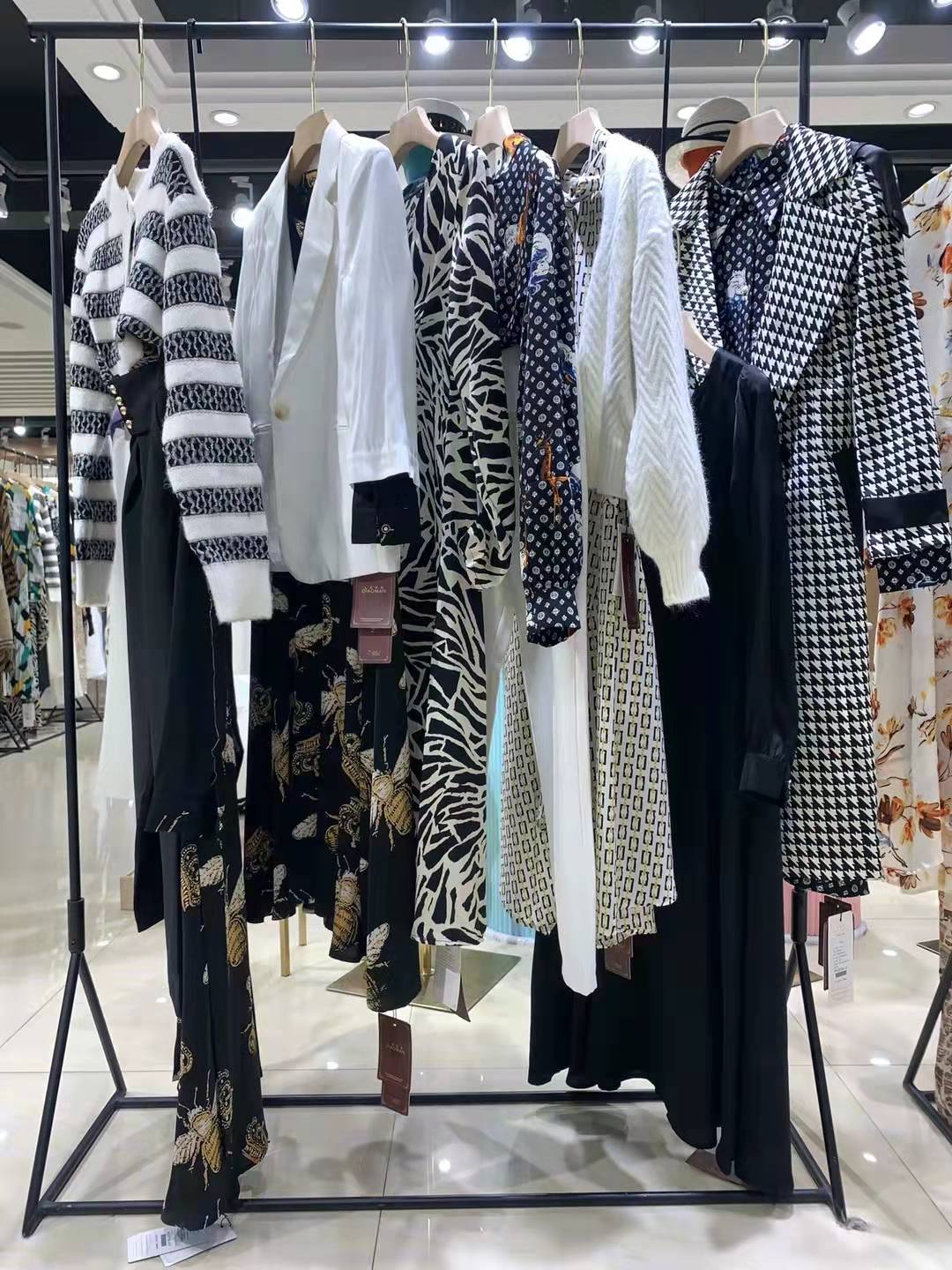 品牌迪奧漫2022春品牌折扣女裝貨源庫存批發(fā)市場
