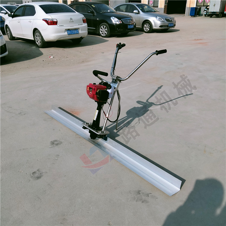 手扶式燃油式混凝土振動尺 水泥路面攤鋪振平尺