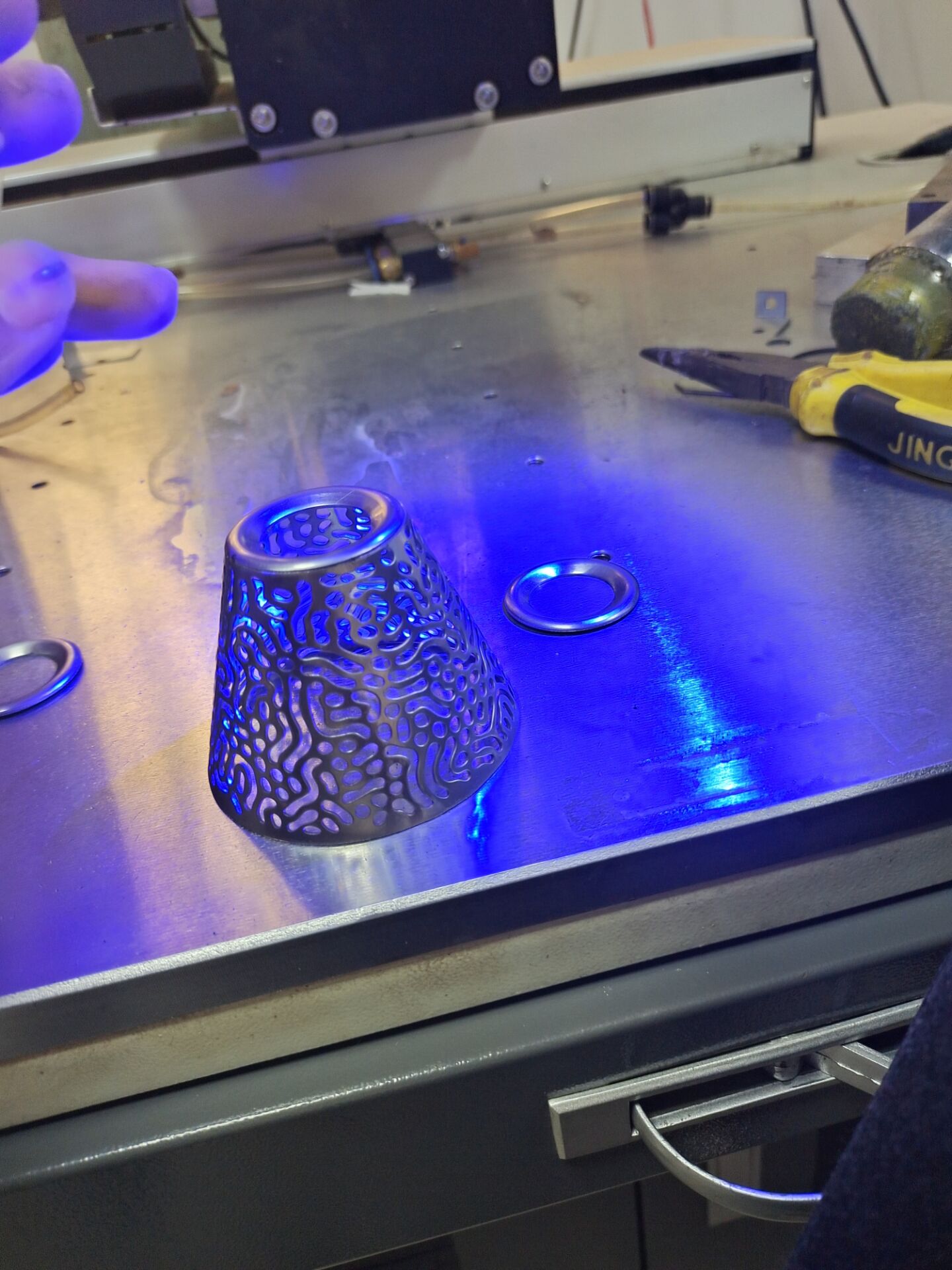 激光焊接加工廠 承接不銹鋼燈罩焊接加工/激光焊接加工