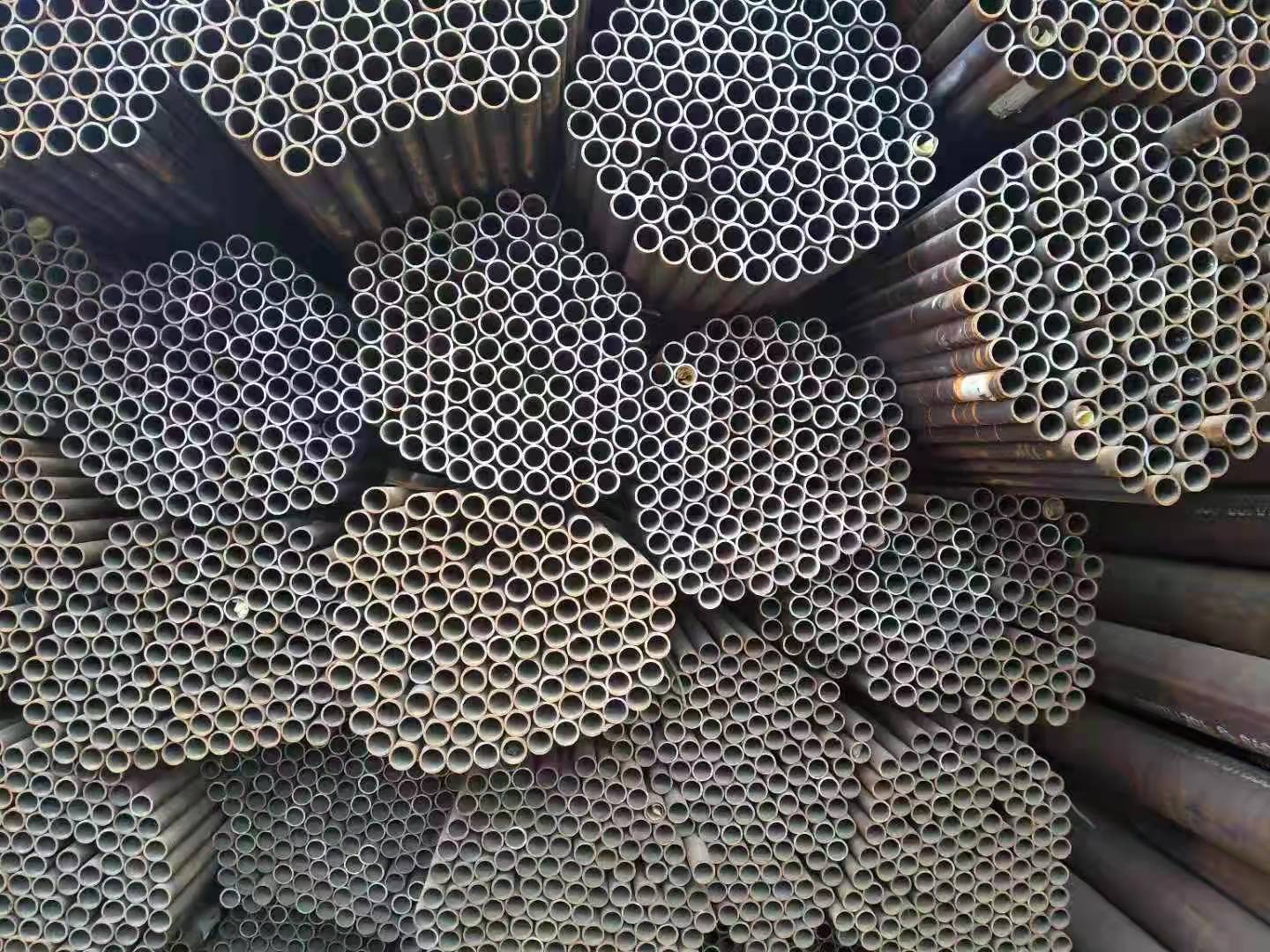 鍍鋅鋼管報(bào)價(jià)  鍍鋅鋼管價(jià)格表