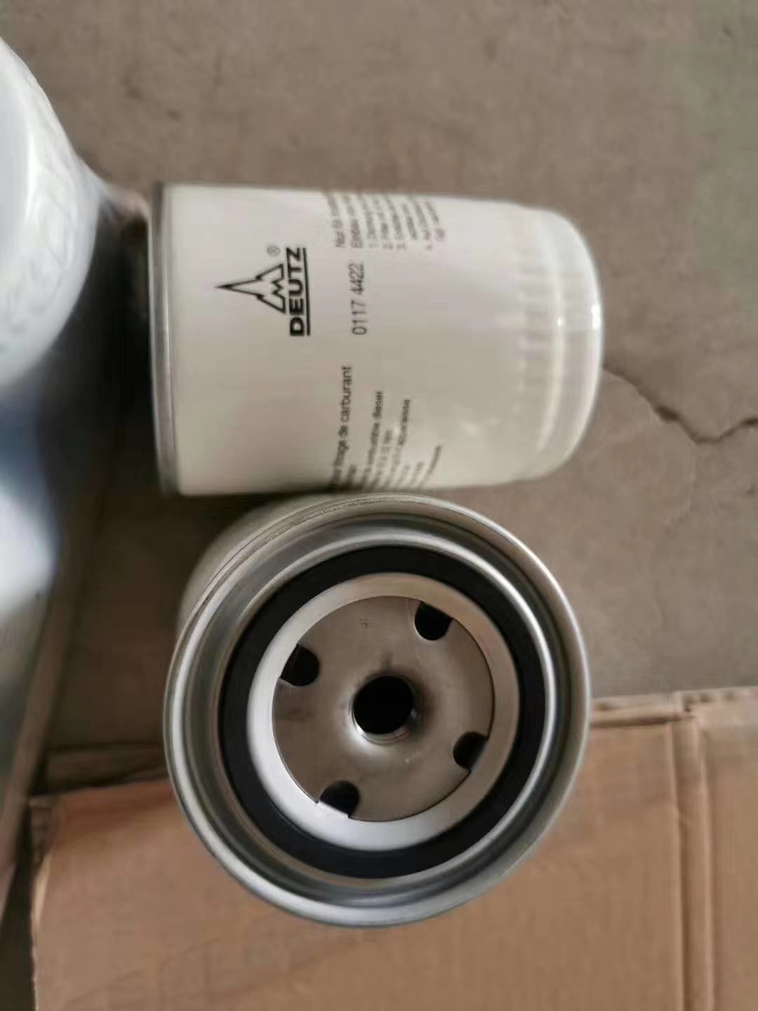 供應(yīng)01174423道依茨濾芯 發(fā)電機(jī)組濾芯