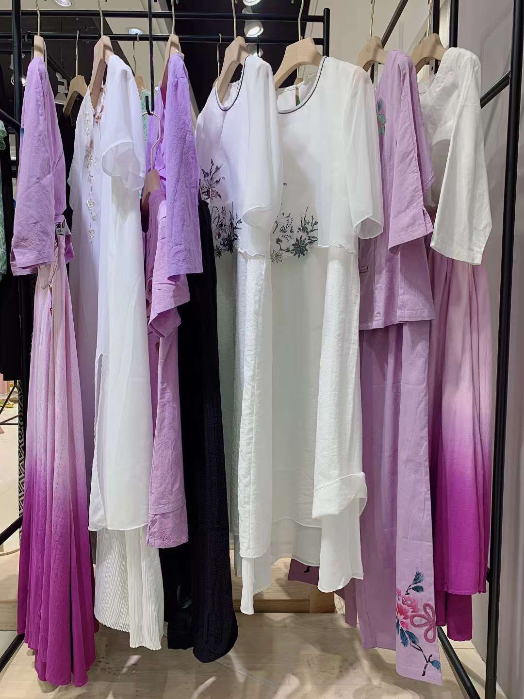大 牌女裝木棉道 2022夏品牌折扣女裝尾貨貨源批發(fā)