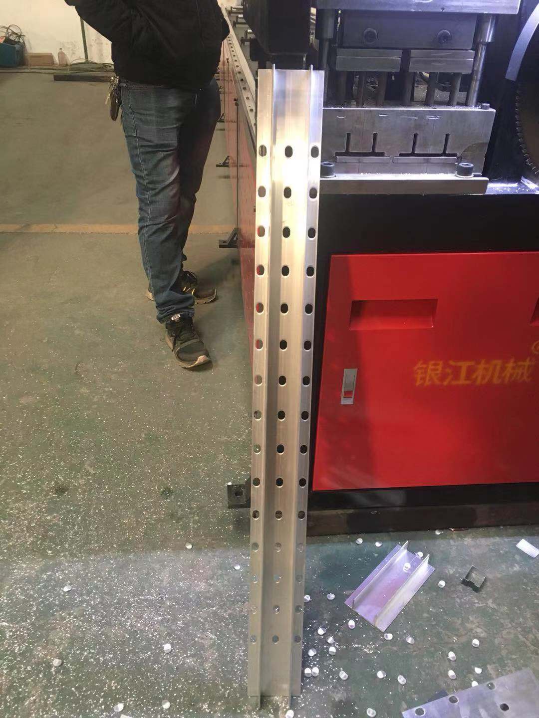 鋁型材沖孔機(jī)生產(chǎn)廠商 鋁型材沖孔機(jī)批發(fā)價(jià)格 鋁型材沖孔機(jī)供應(yīng)商【佛山市銀江機(jī)械設(shè)備有限公司銷售部】