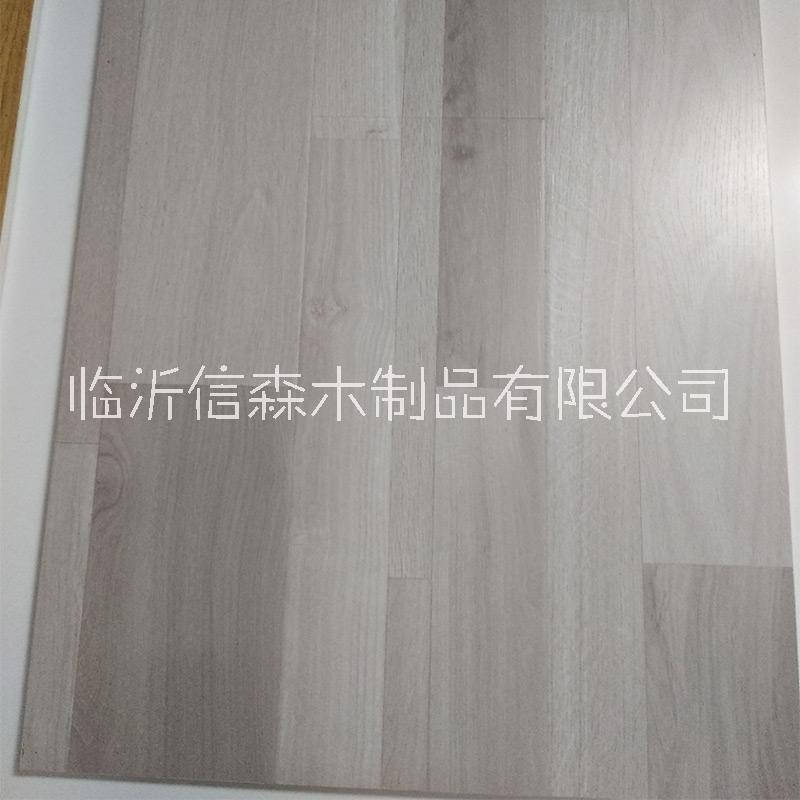 強(qiáng)化實(shí)木復(fù)合工程地板按需定制規(guī)格顏色齊全