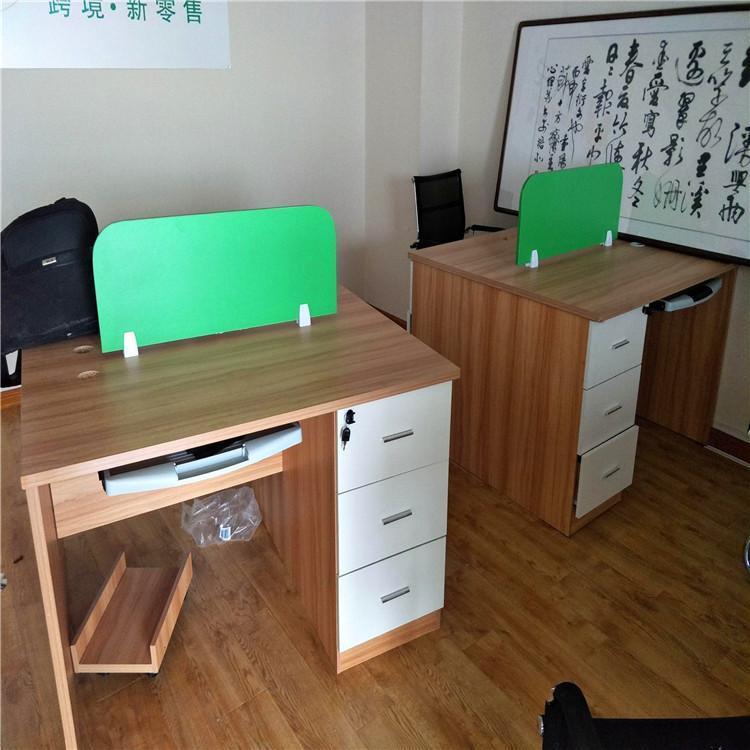 成都大量回收辦公用品回收公司/上門回收二手辦公家具電話