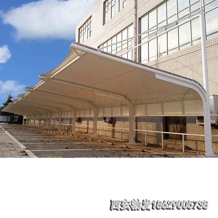 西安七字型膜結(jié)構(gòu)車棚施工方案，制作價(jià)錢