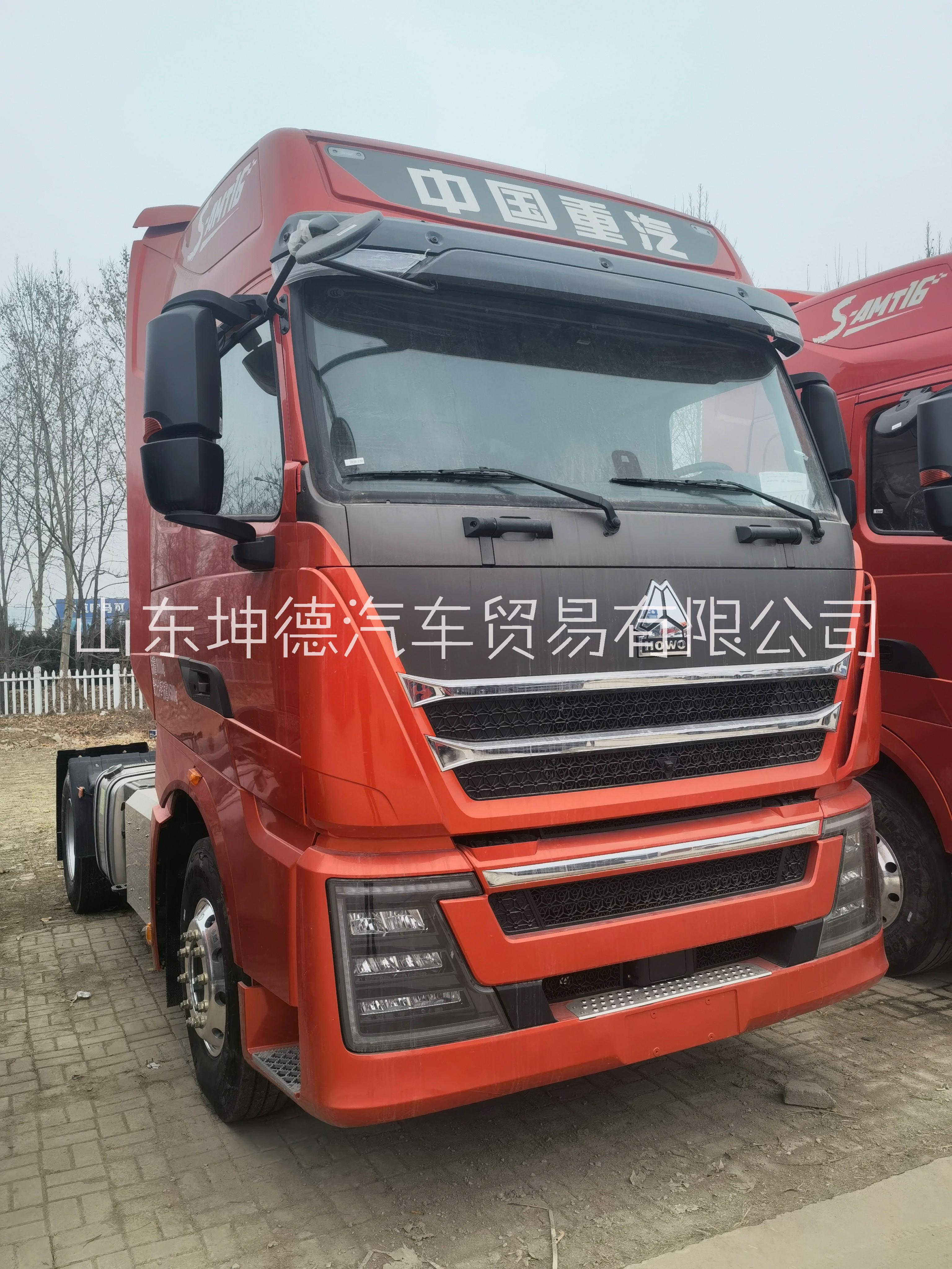 共求信息廠家供貨【坤德汽車貿(mào)易有限公司】T7天然氣牽引車     豪沃 T7天然        豪沃 T7天然氣牽引車1