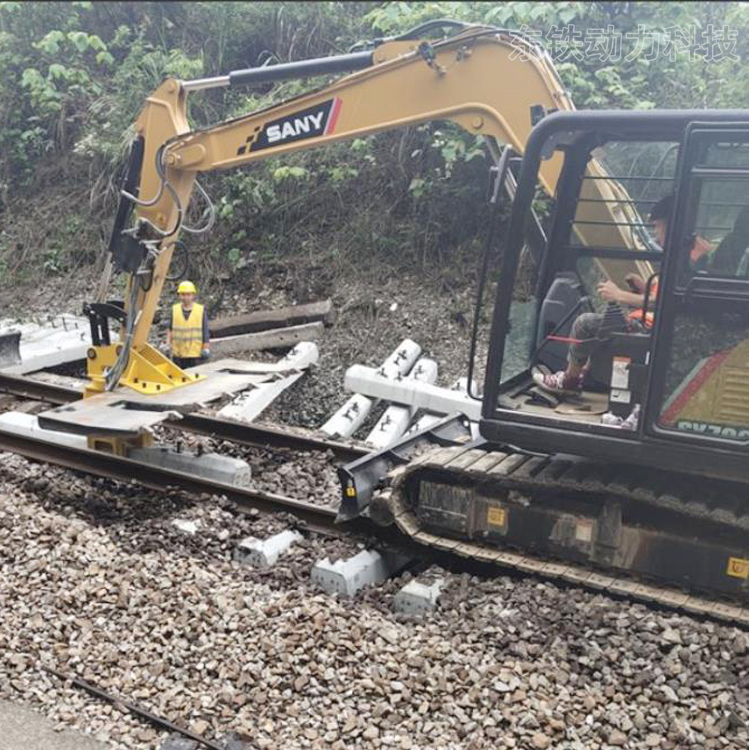 調(diào)車牽引機車 蓄電池公鐵兩用牽引車QY300T供應(yīng) 挖掘機取枕車