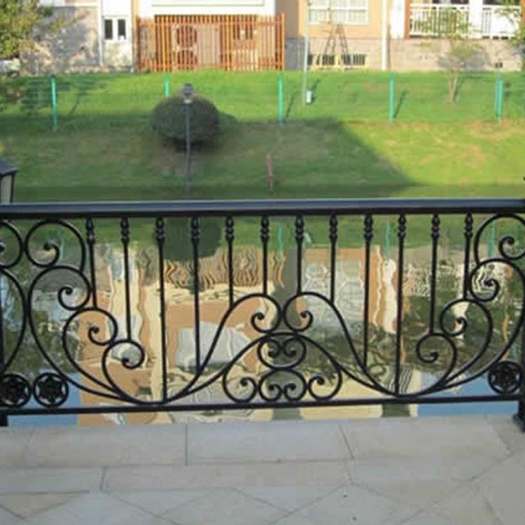 華豐鐵藝小區(qū)鐵藝圍欄安裝生產(chǎn)廠家品質(zhì)好價(jià)格低
